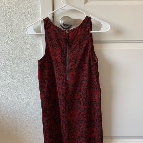 Dress - Picture 2 of 2